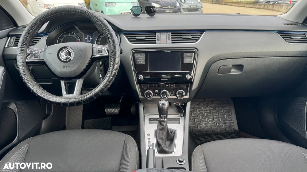 Skoda Octavia - 12