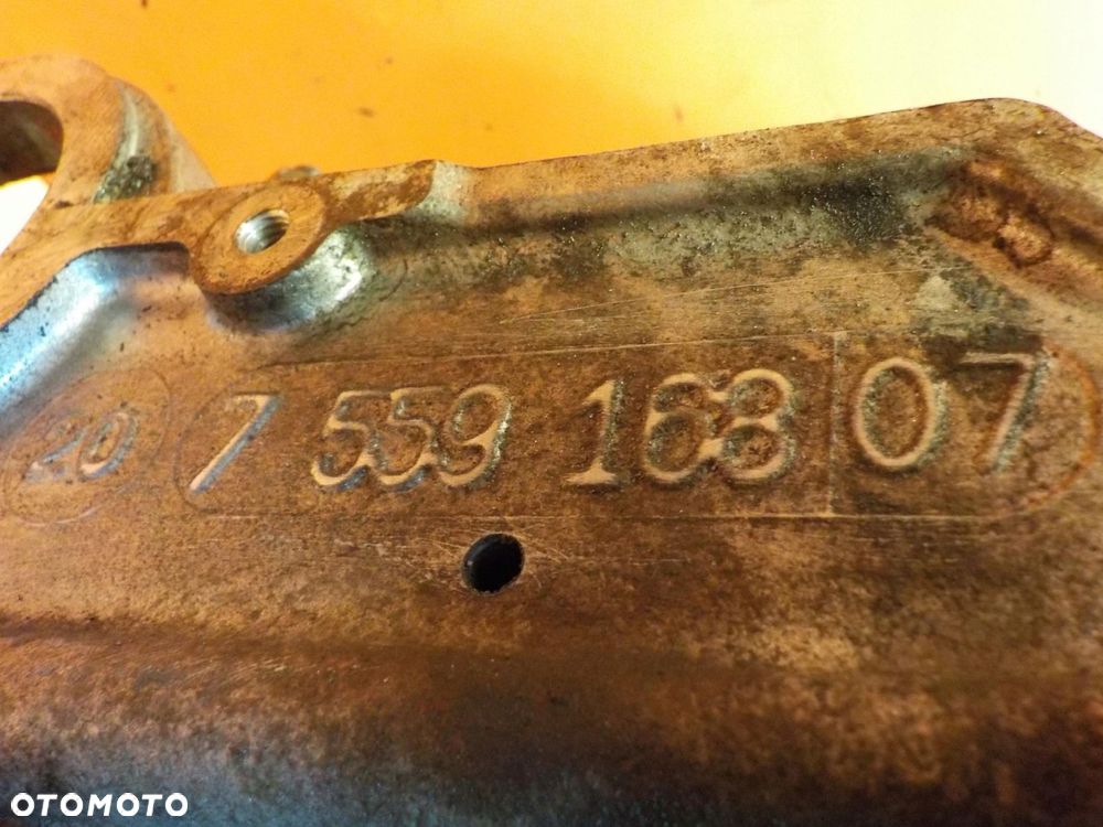 BMW E90 E87 2.0 B 10r 143KM glowica 755916807 - 8