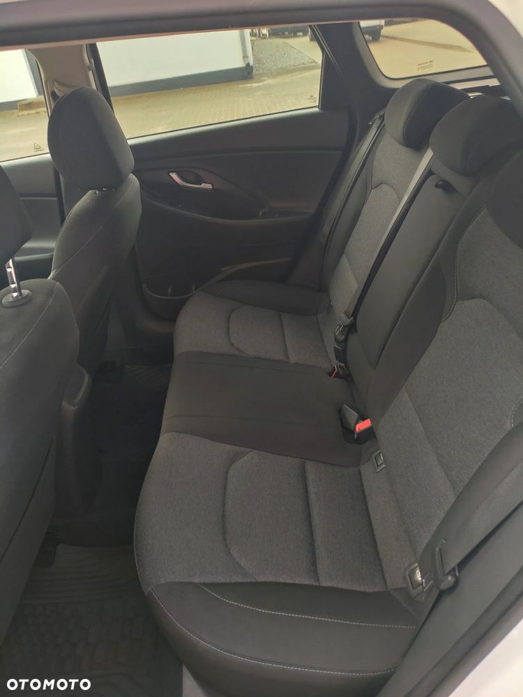 Hyundai i30 1.0 T-GDI Smart - 12