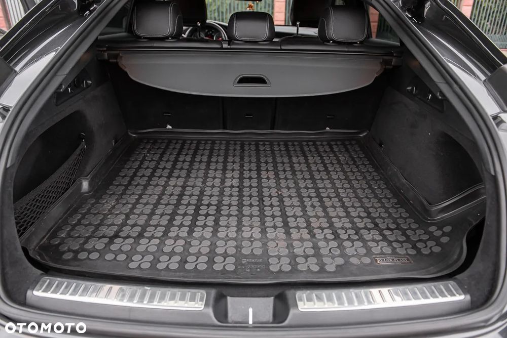 Mercedes-Benz GLC 200 d 4-Matic Business Edition - 32