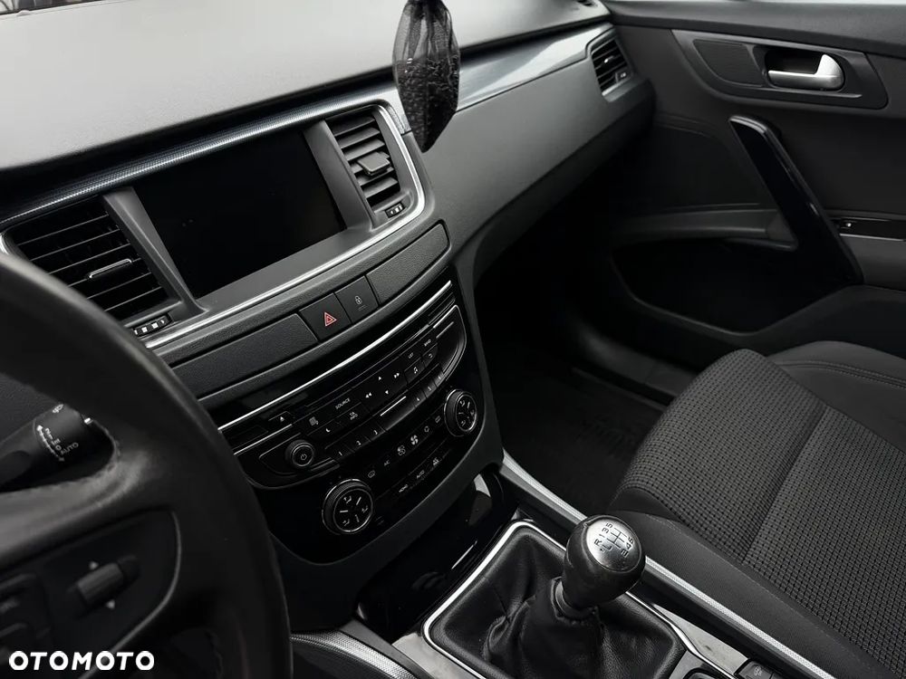 Peugeot 508 1.6 T Allure - 27