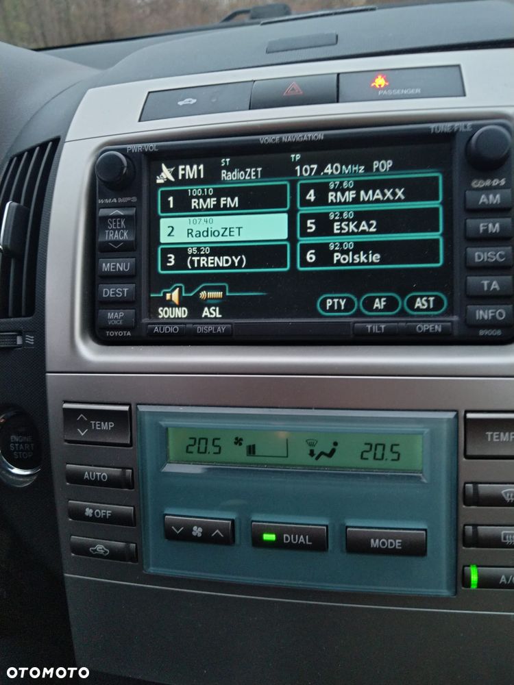 Toyota Corolla Verso 1.8 Executive - 15