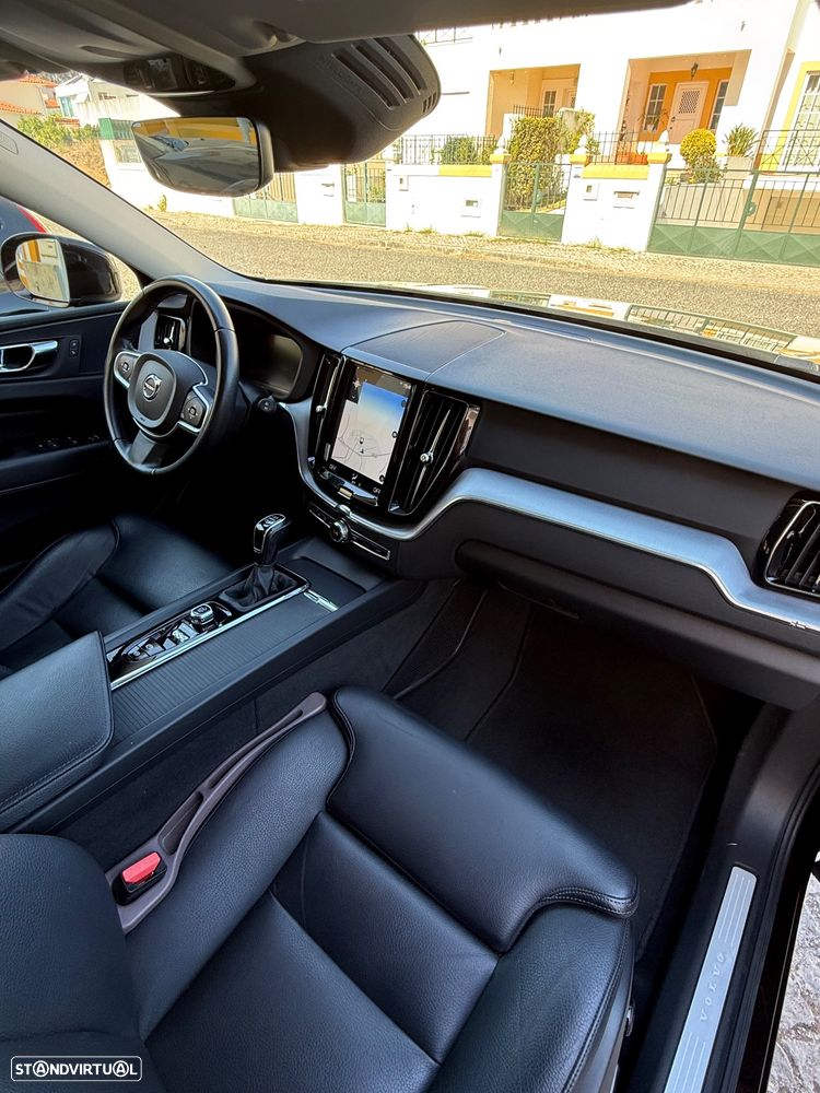 Volvo XC 60 2.0 D4 Momentum Plus - 10