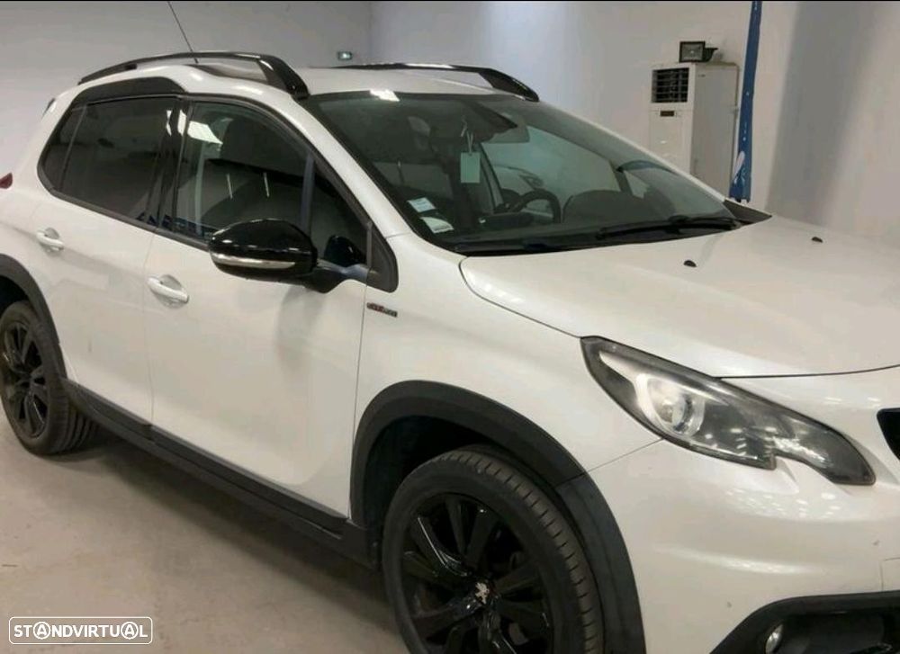 Peugeot 2008 1.2 PureTech GT Line - 15