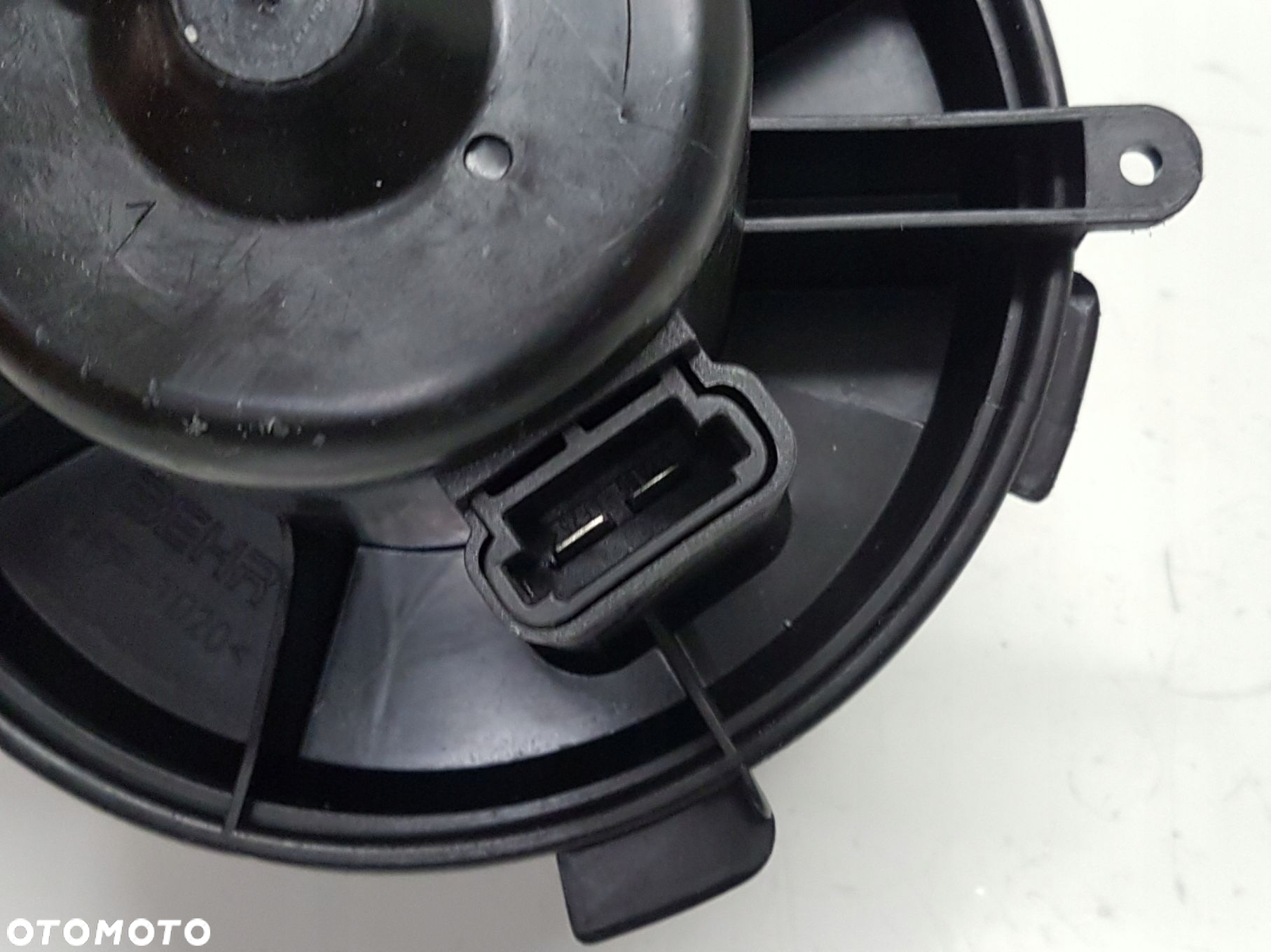 PEUGEOT 206 LIFT WENTYLATOR NAWIEWU DMUCHAWA EURO - 6