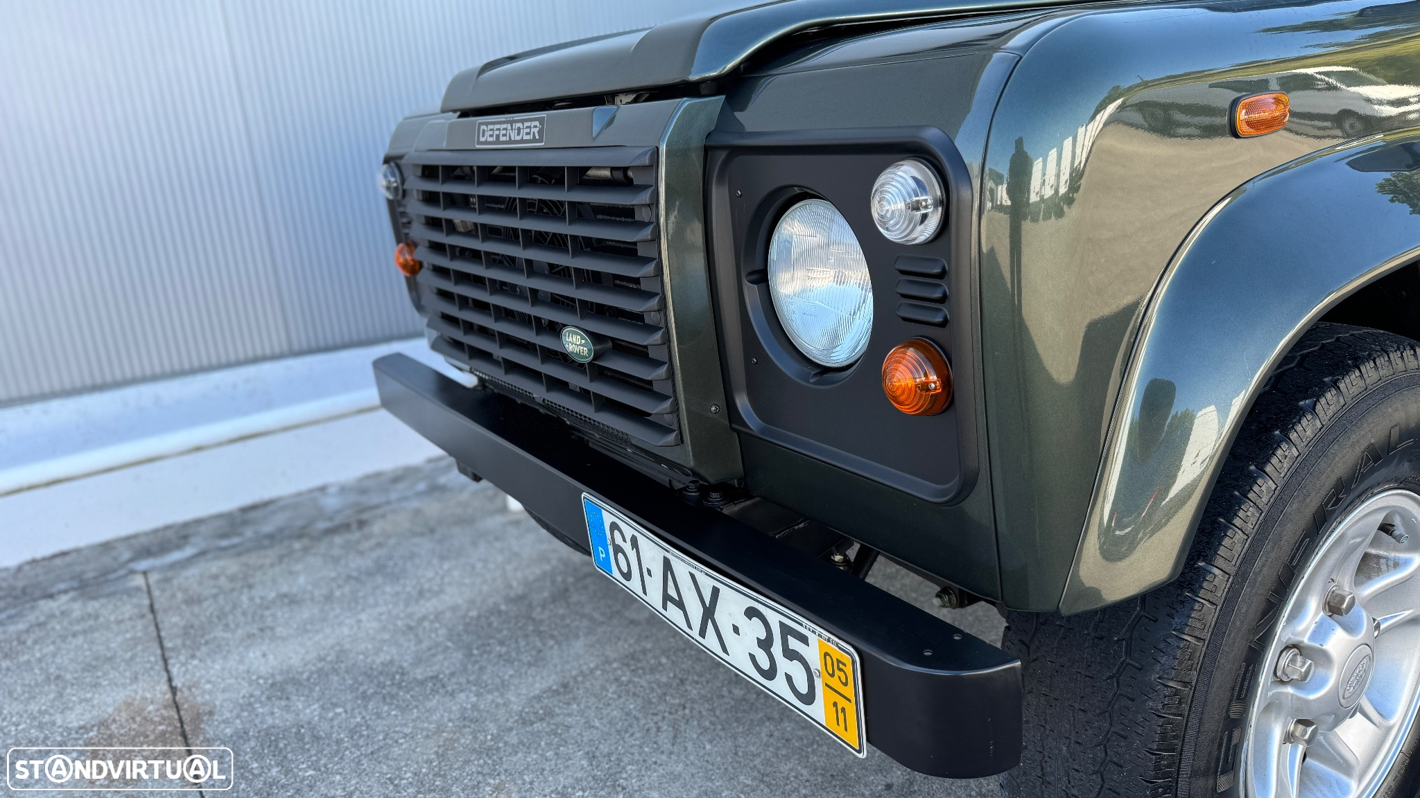 Land Rover Defender 90 SW 2.5 Td5 SE - 27