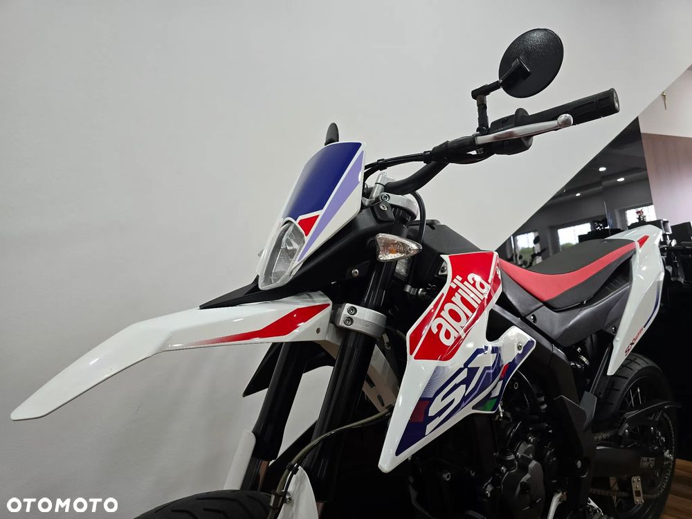 Aprilia SX - 15