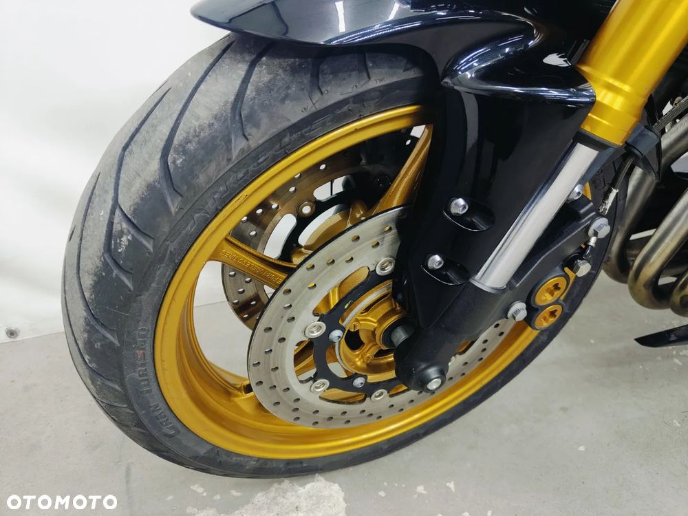 Yamaha FZ8 - 21