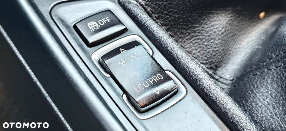 BMW Seria 1 116i - 30