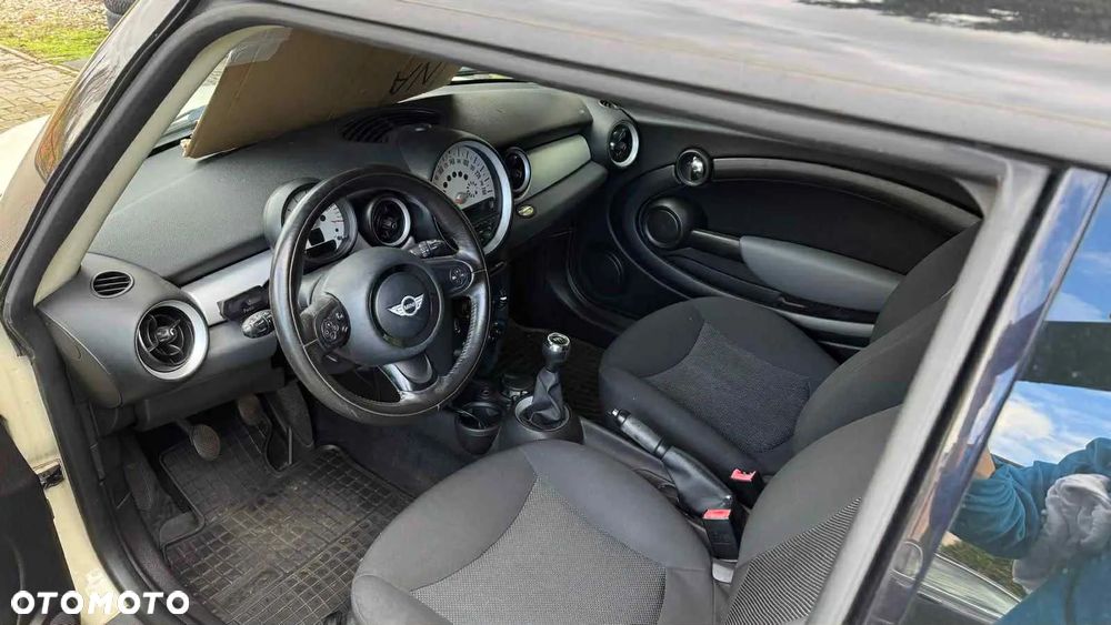 MINI Cooper - 12