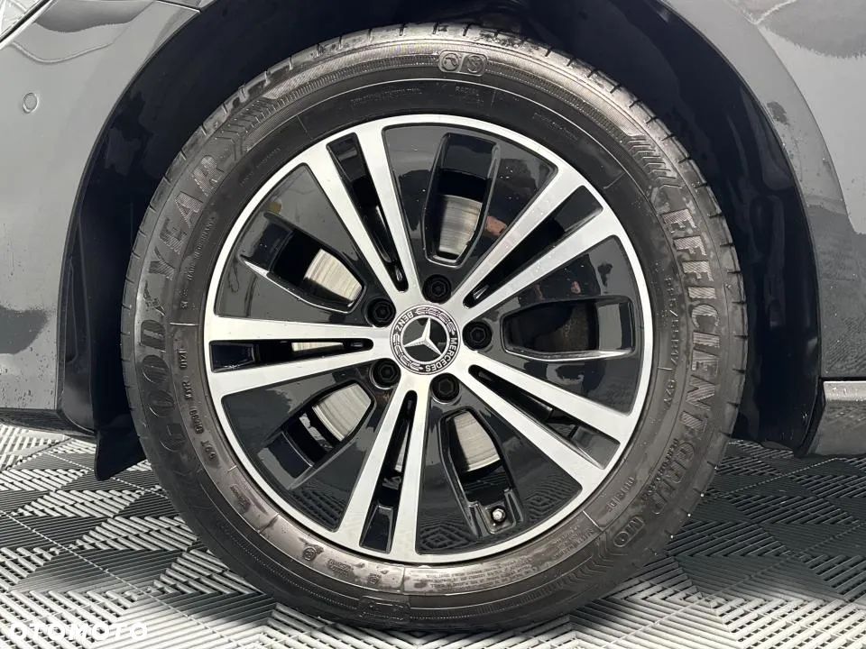 Mercedes-Benz Klasa E 220 d 4-Matic Avantgarde - 9