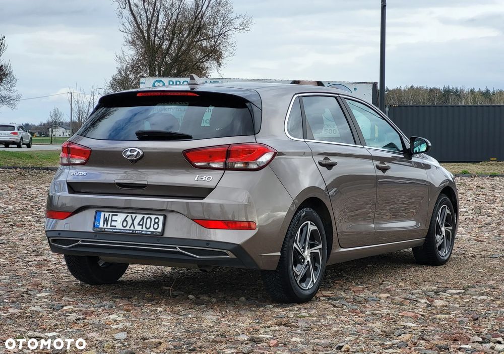 Hyundai i30 1.5 DPI Smart - 5