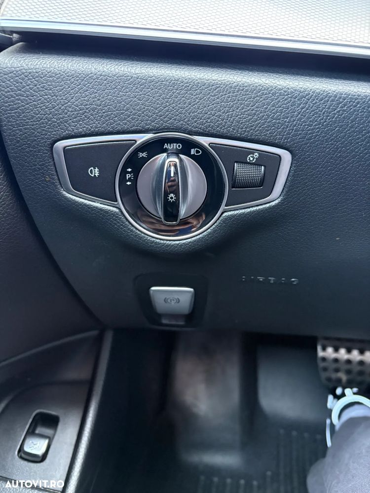 Mercedes-Benz E 220 d 4Matic 9G-TRONIC - 15