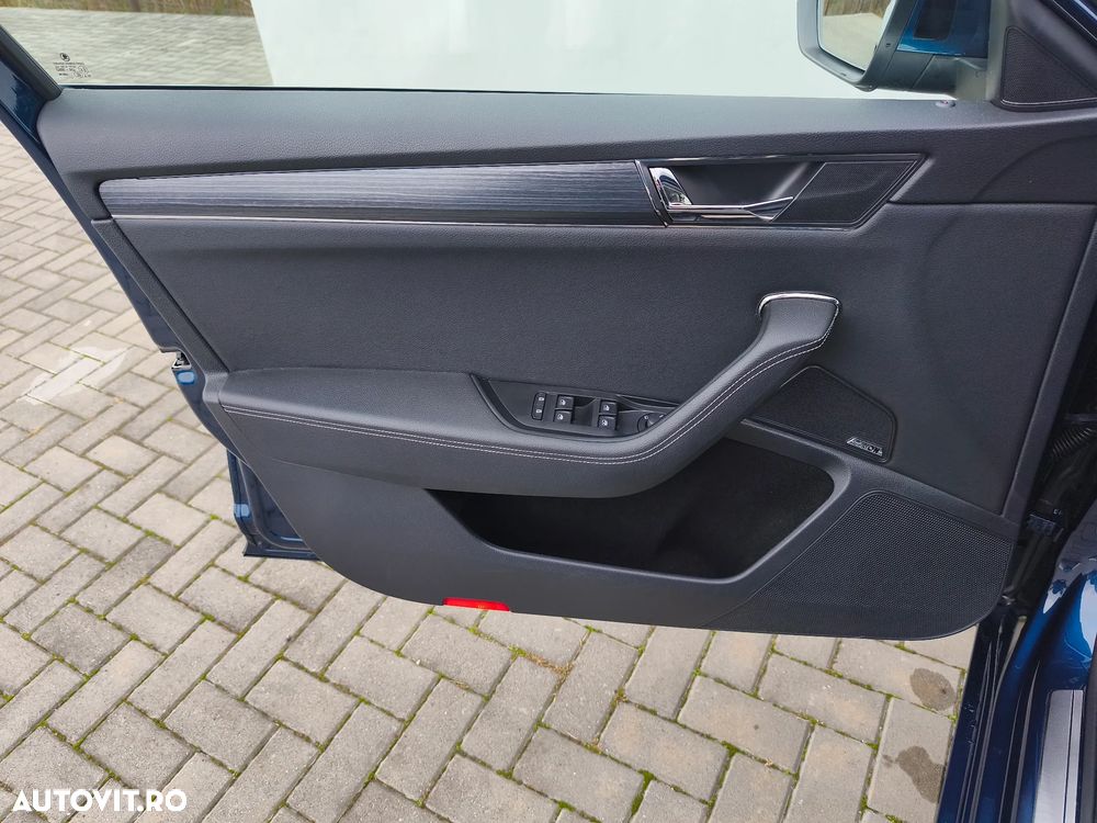 Skoda Superb Combi 2.0 TDI DSG Style - 36