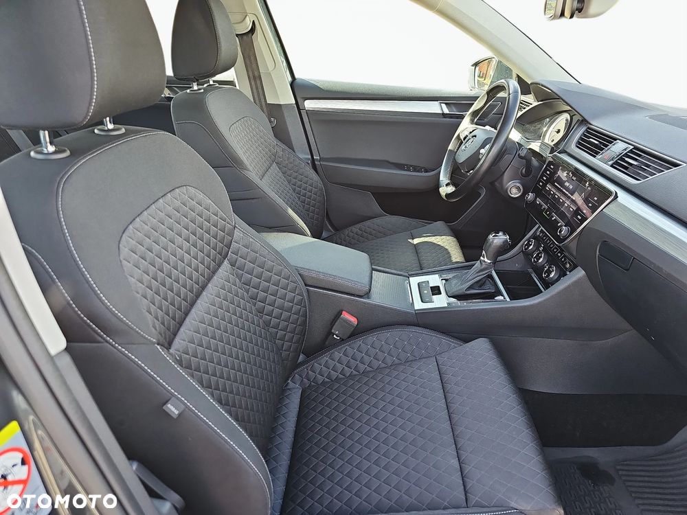 Skoda Superb 2.0 TDI Ambition DSG - 10
