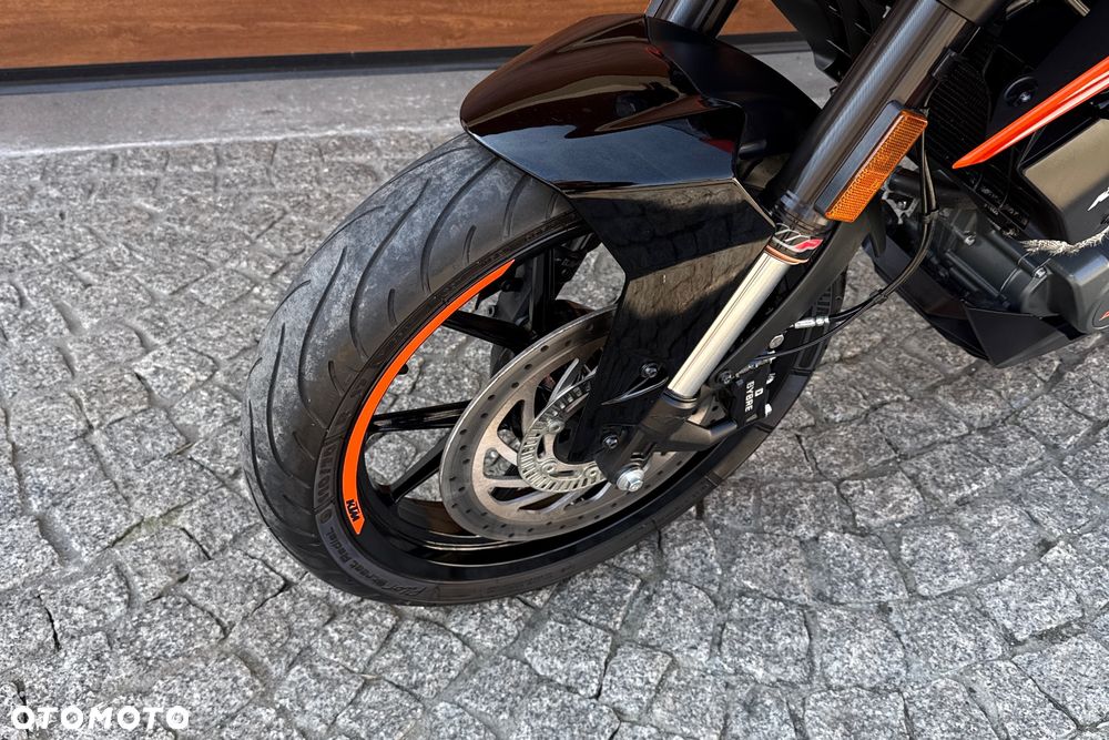 KTM Duke 125 - 19