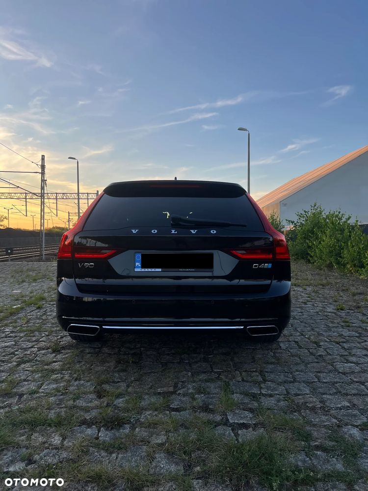 Volvo V90 D4 Inscription - 12