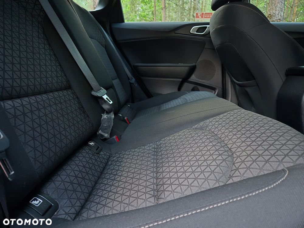 Kia Ceed 1.4 M - 17
