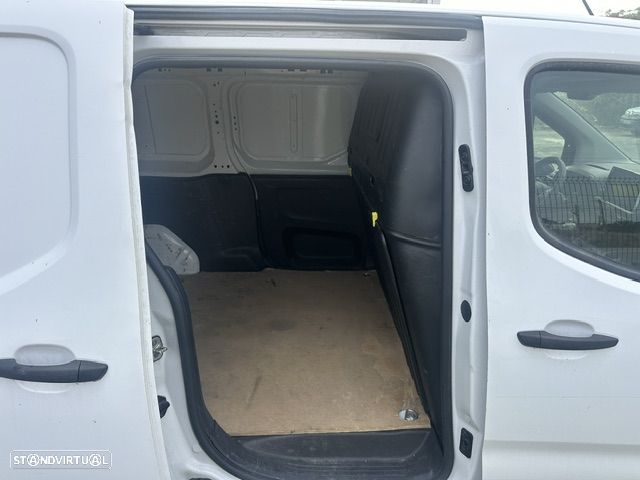 Opel COMBO LONGA 3 LUGARES CX.6V. - 8