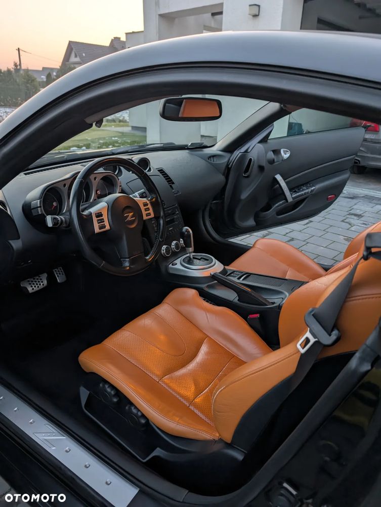 Nissan 350 Z - 19