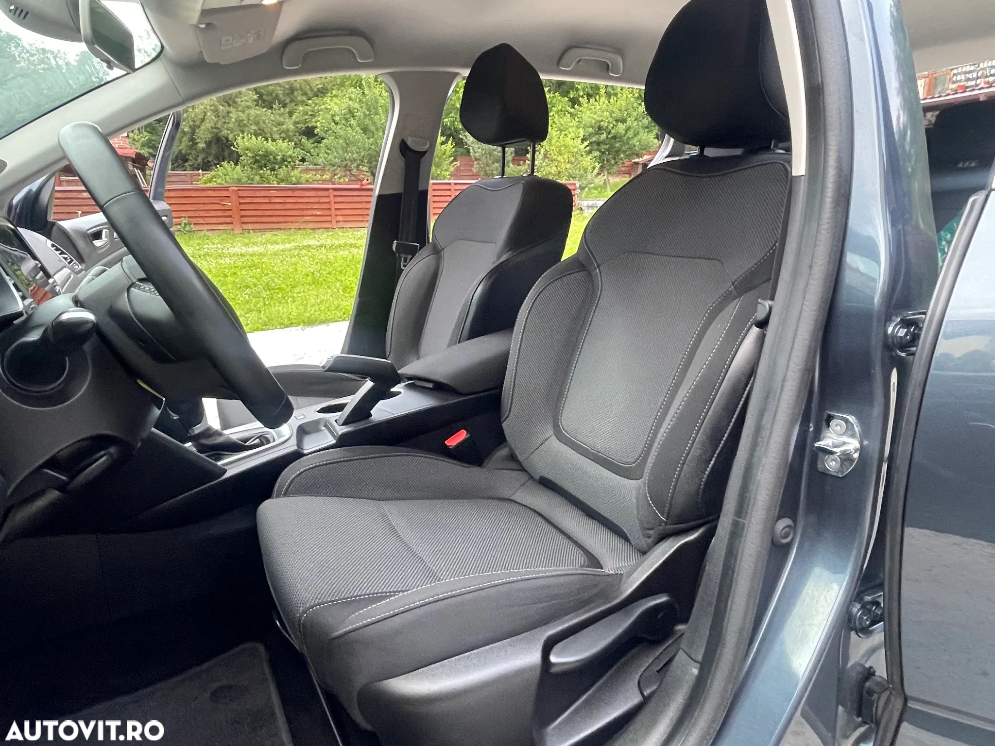 Renault Megane BLUE dCi 115 EDC INTENS - 25