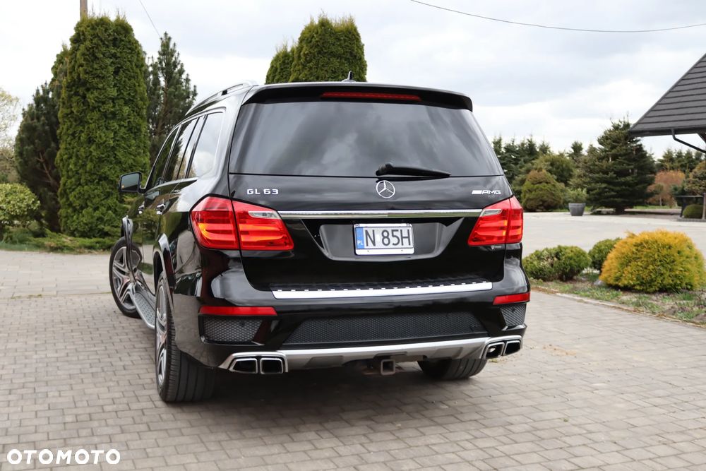 Mercedes-Benz GL - 12