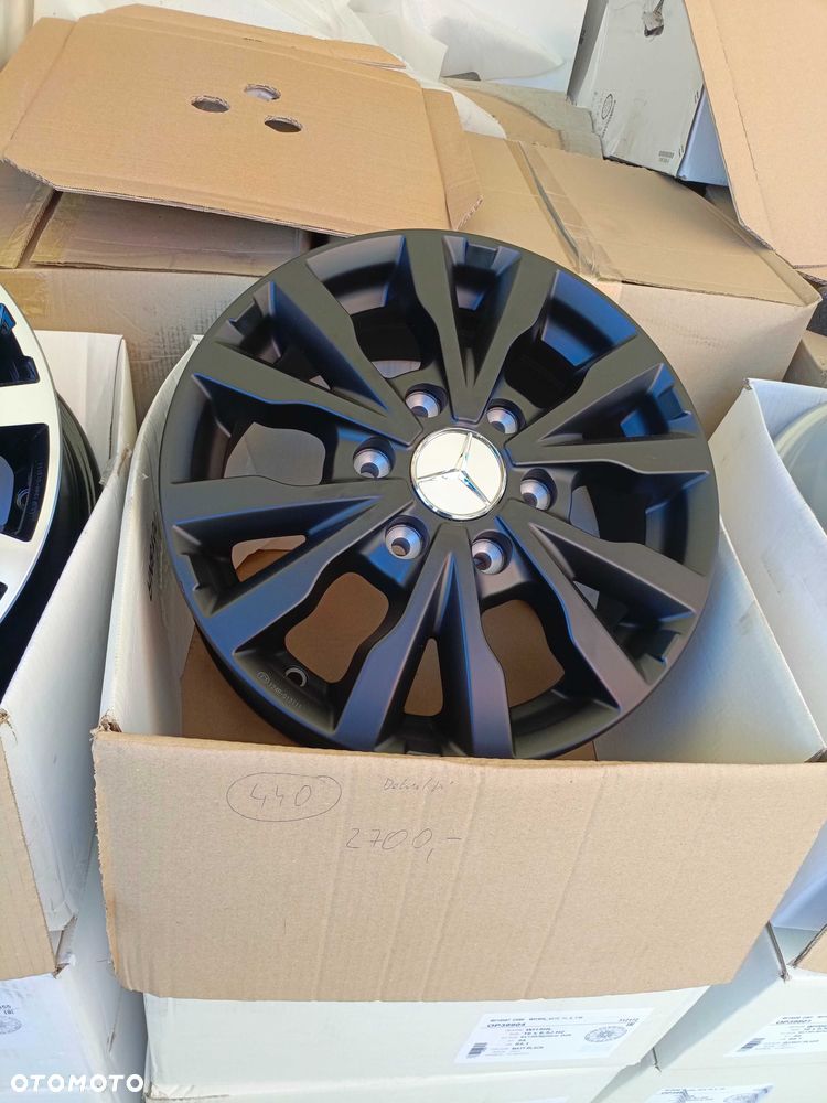 Nowe felgi aluminiowe Mercedes Sprinter 6x130 et54 6,5jx16 - 5