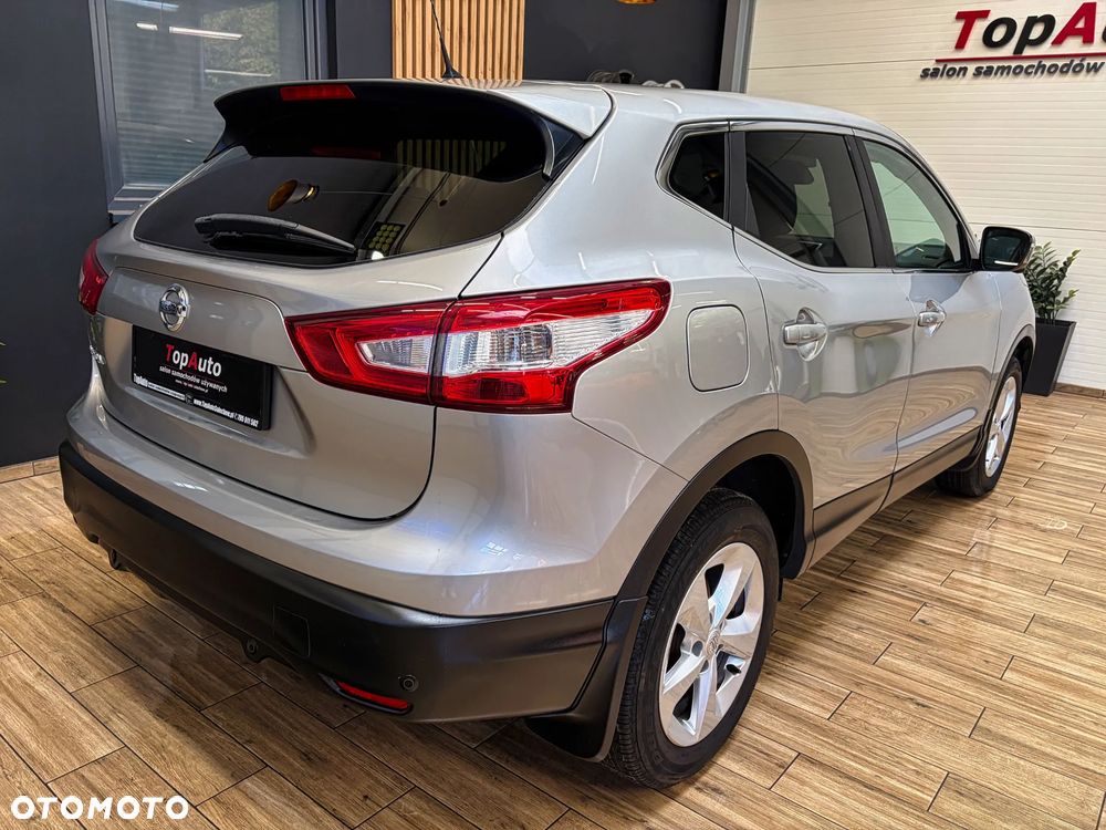 Nissan Qashqai 1.2 DIG-T N-Connecta EU6 - 8