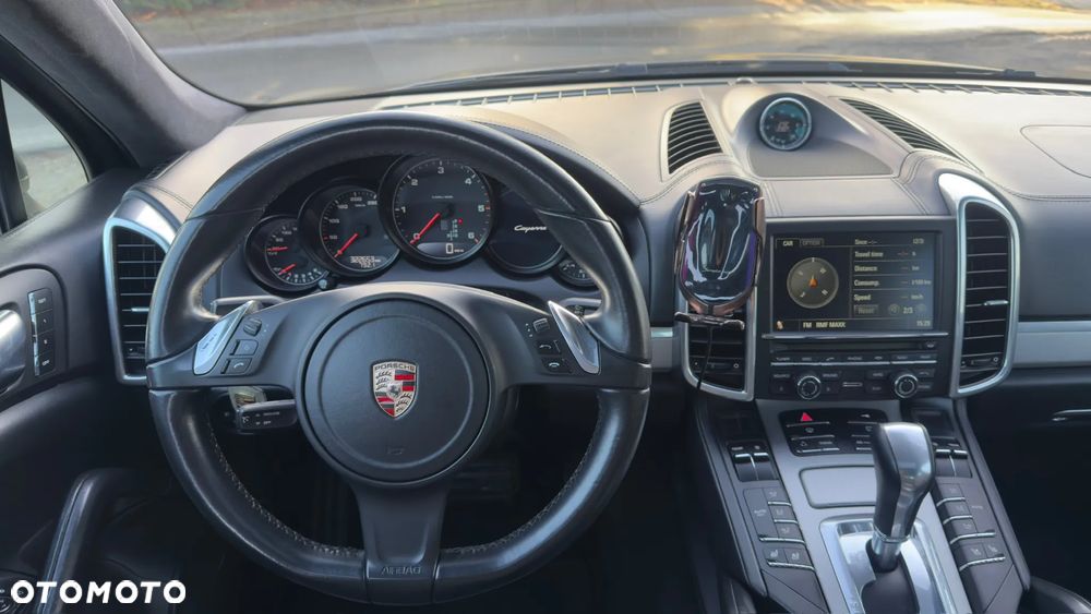 Porsche Cayenne - 15