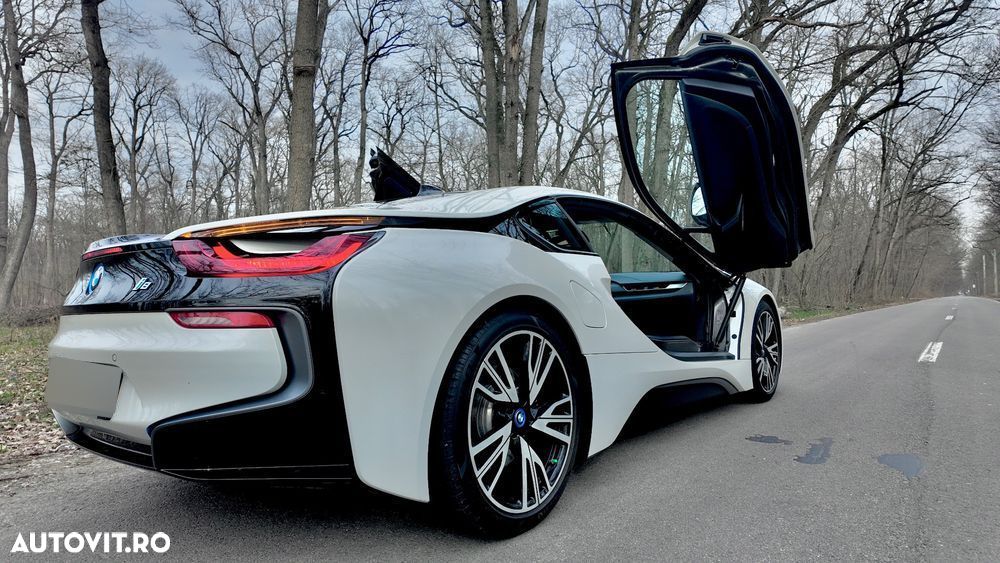 BMW i8 Standard - 8