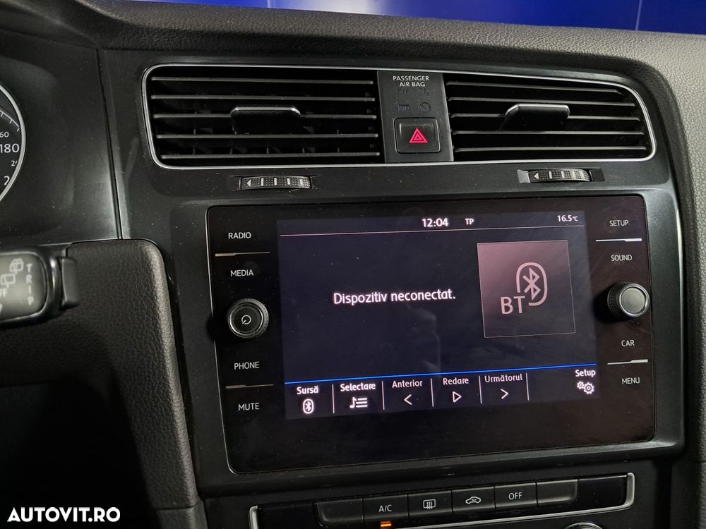 Volkswagen Golf - 16