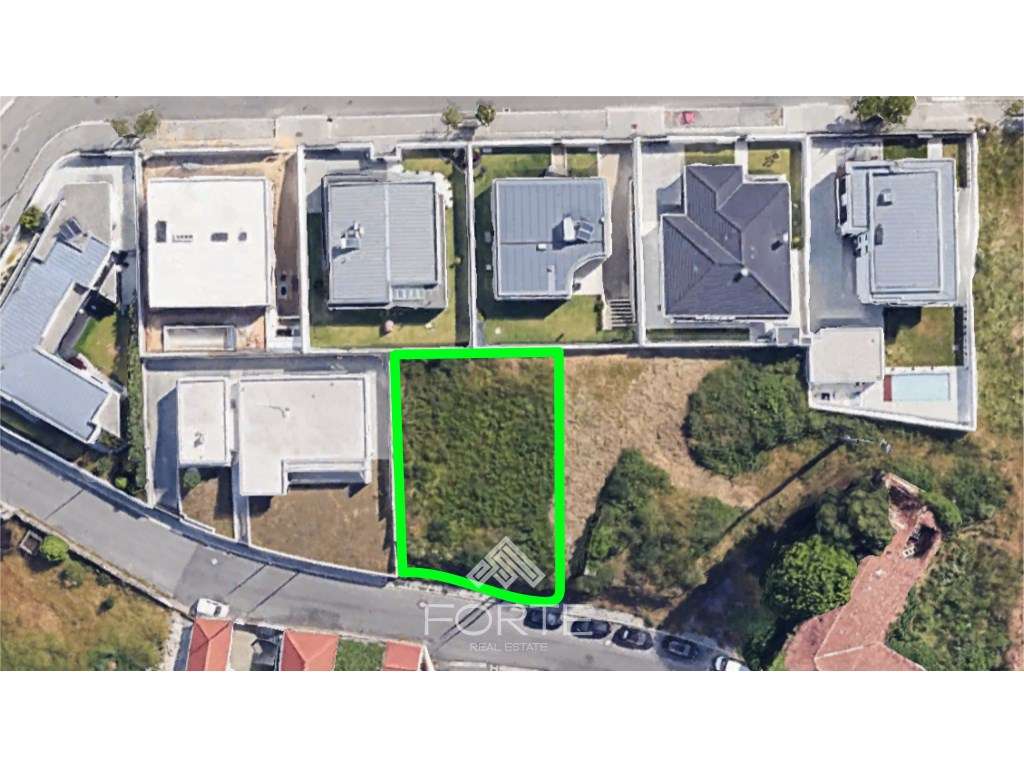 Terreno urbano em São João de Ver - Grande imagem: 2/2