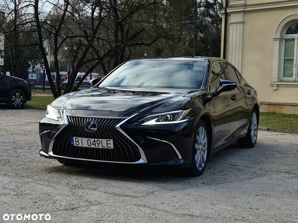 Lexus ES 300h Executive Line - 34
