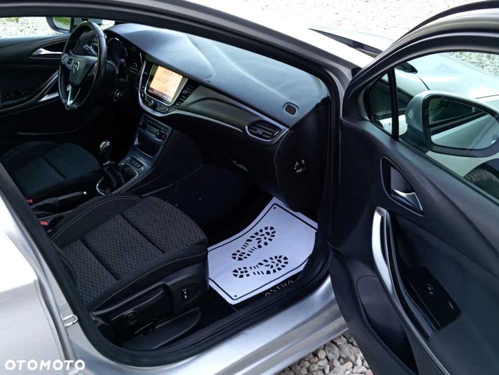 Opel Astra 1.4 Turbo Edition - 17