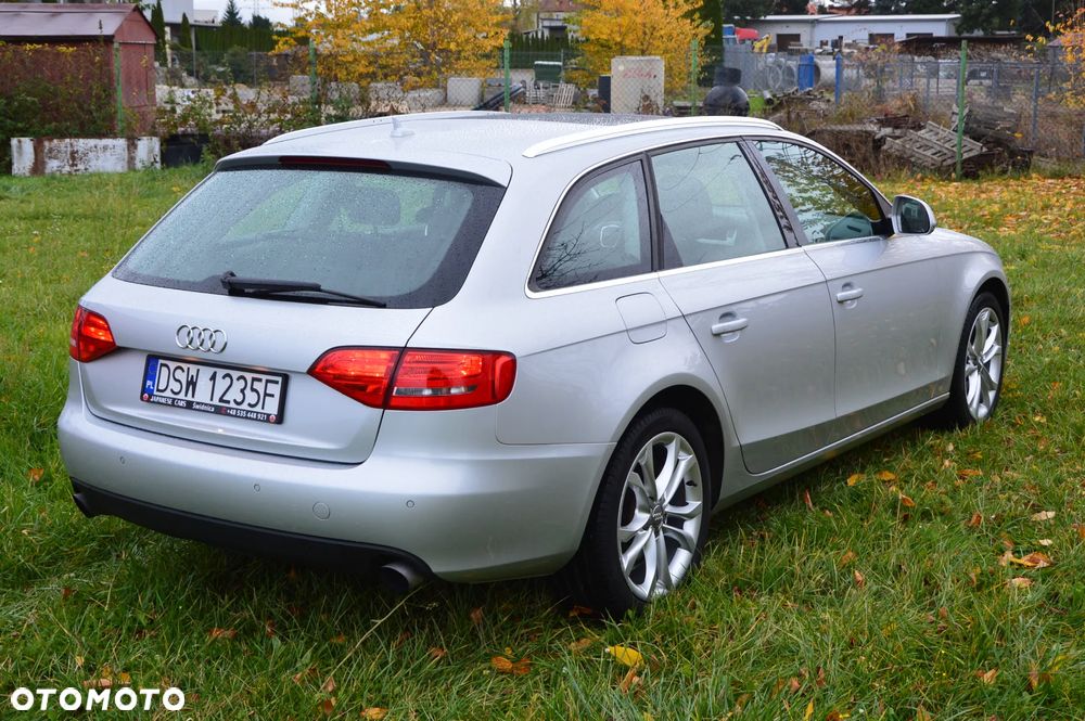 Audi A4 Avant - 13