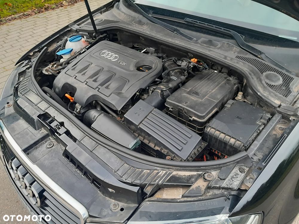 Audi A3 Sportback 2.0 TDI DPF quattro S line Sportpaket - 25