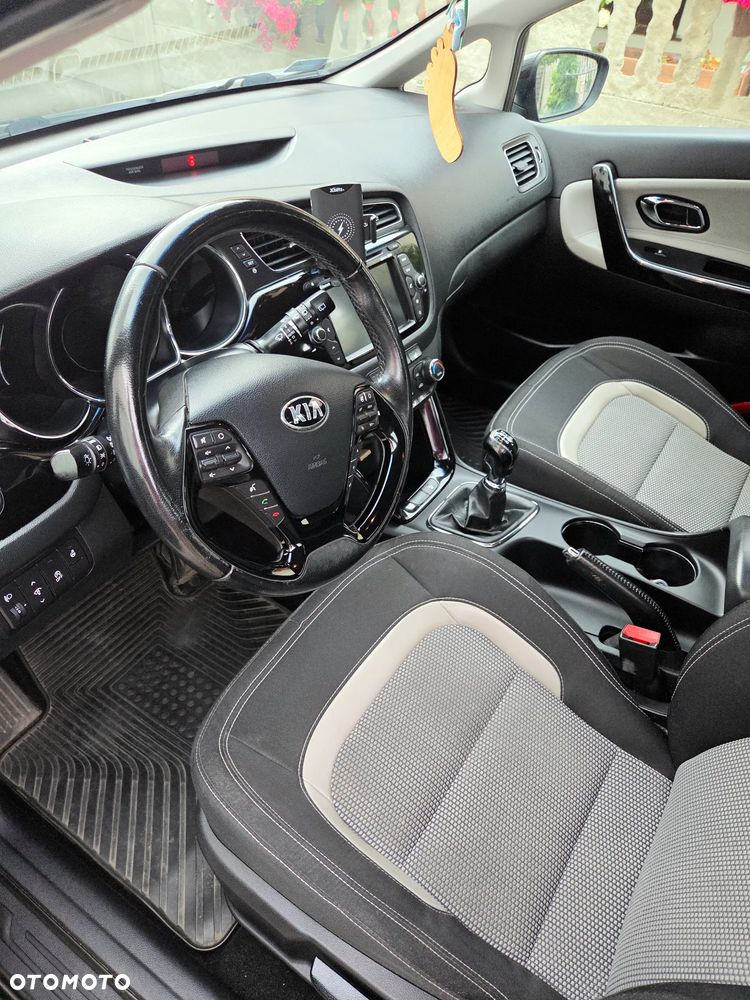 Kia Ceed 1.6 CRDi XL - 9