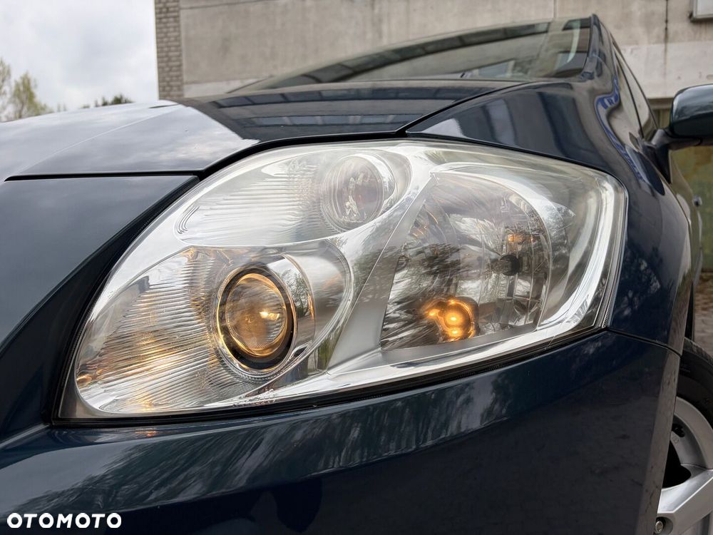 Toyota Auris 1.6 VVT-i Luna - 6