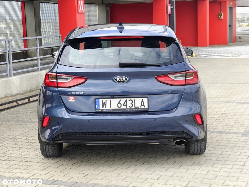 Kia Ceed - 9
