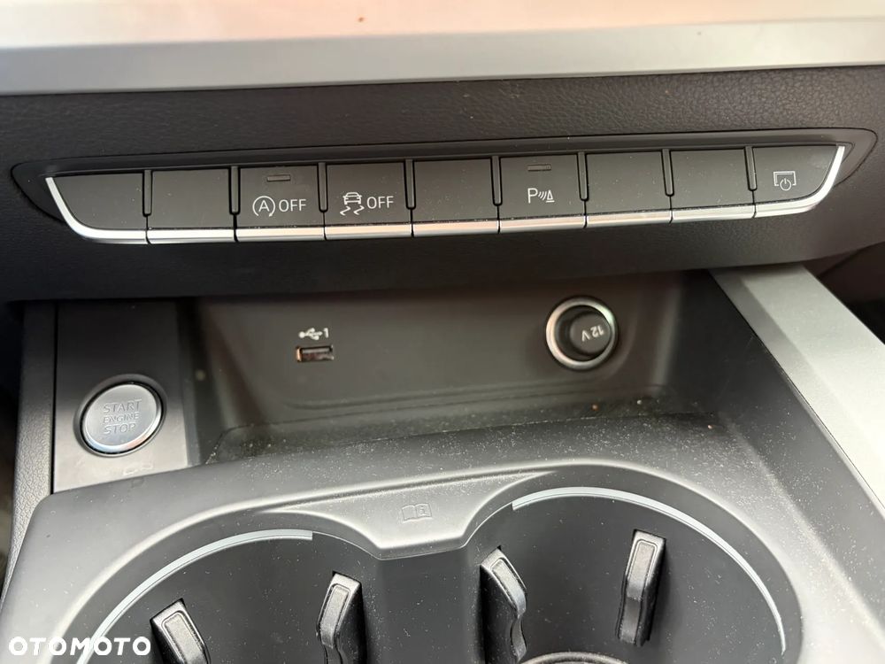 Audi A4 Limousine 35 TFSI mHEV S tronic - 17