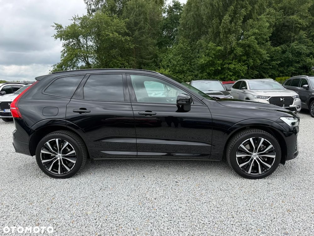 Volvo XC 60 B4 D AWD Ultimate Dark - 18