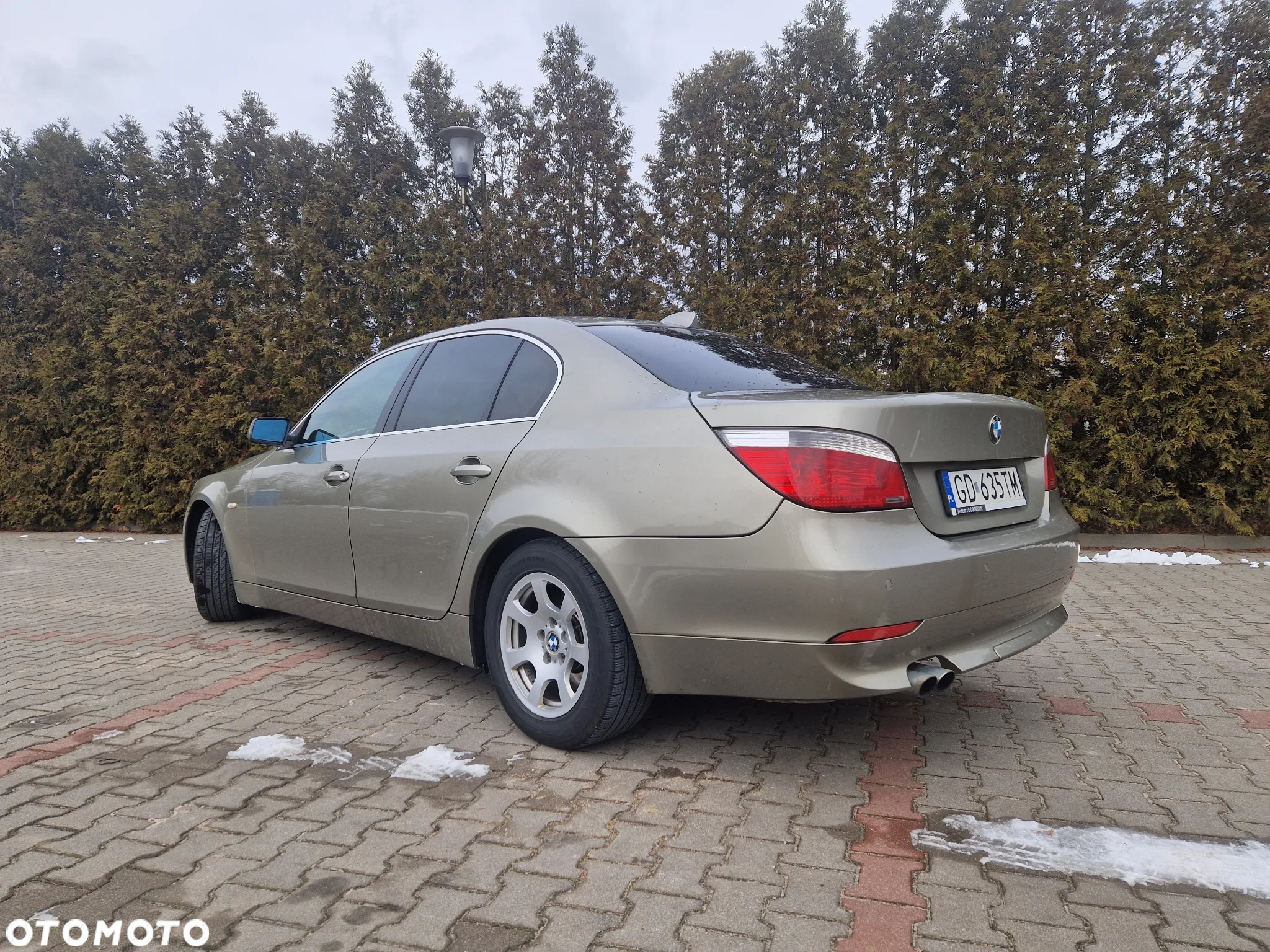 BMW Seria 5 525i - 4