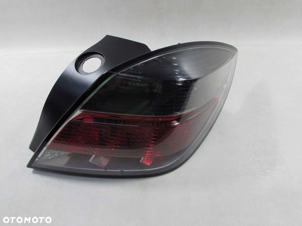 OPEL ASTRA H HB GTC SRI LAMPA TYL PRAWA 13252444 - 3