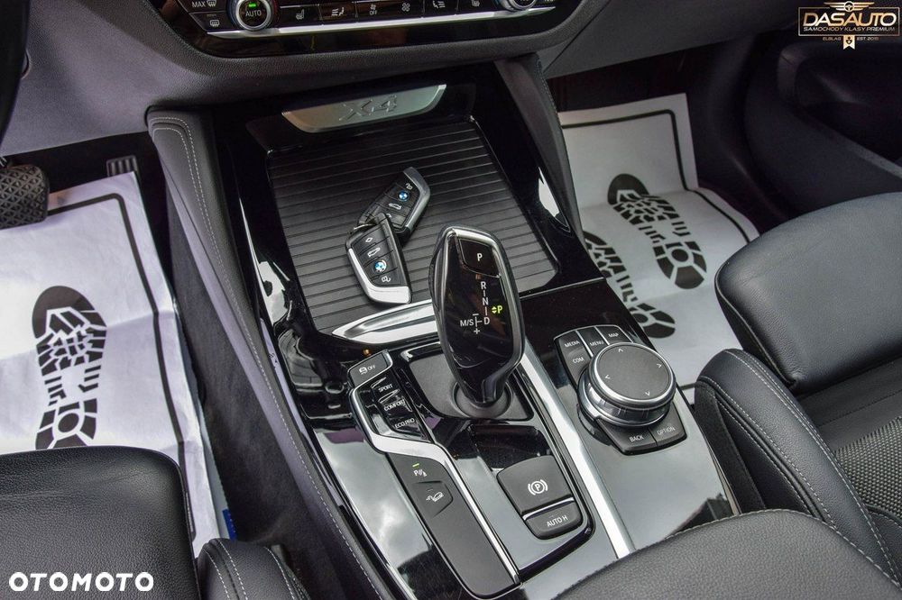 BMW X4 xDrive20i GPF Business Edition sport - 27