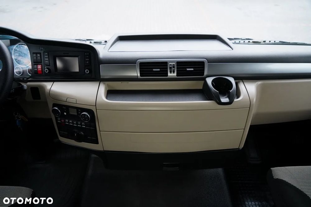 MAN TGX 18.500 / 4x4 / HYDRAULIKA / HYDRODRIVE / NISKA KABINA / OPONY 100% / EURO 6 / - 31