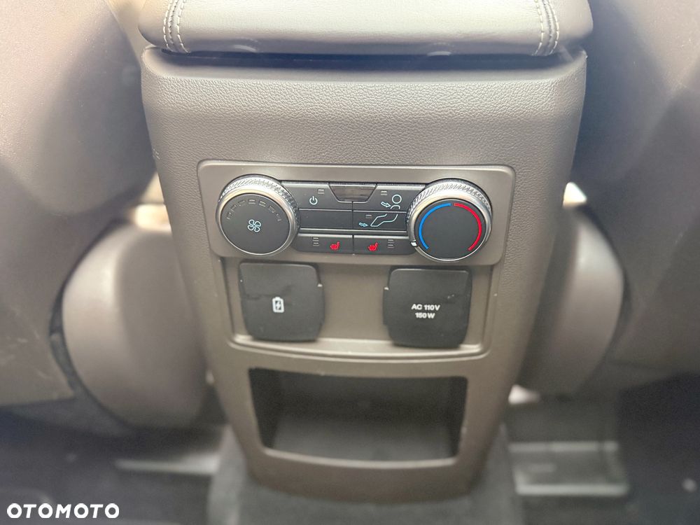 Ford Explorer EcoBoost Plug-in Hybrid ST-LINE - 33