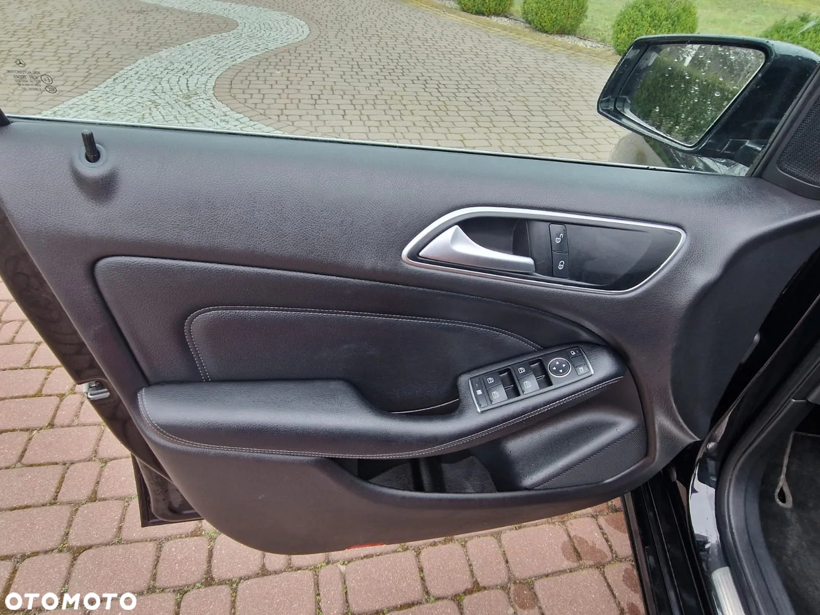 Mercedes-Benz Klasa B 180 BlueEFFICIENCY Edition - 26