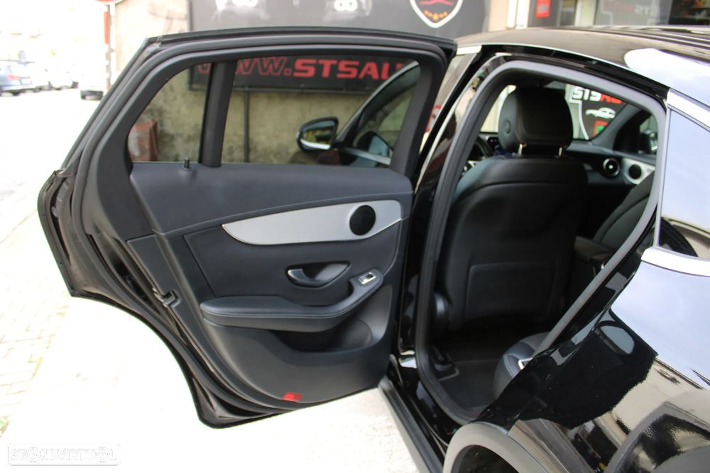 Mercedes-Benz GLC 300 de Coupe 4Matic 9G-TRONIC - 25