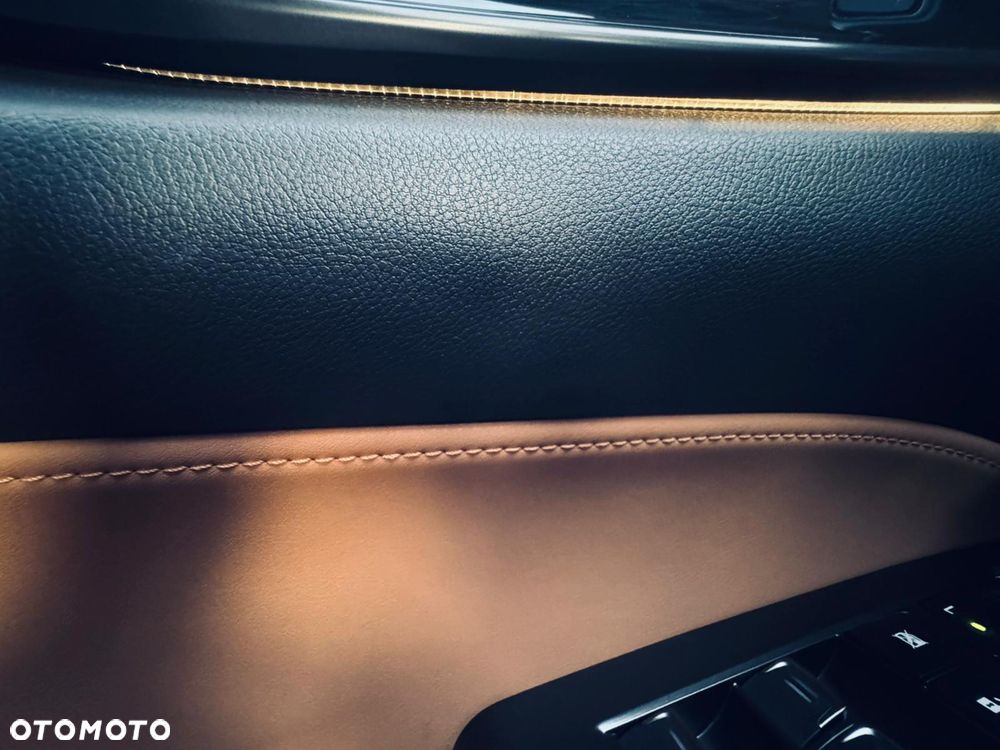Lexus NX - 28