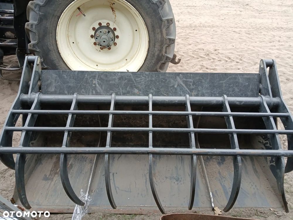 New Holland T7.220 - 6